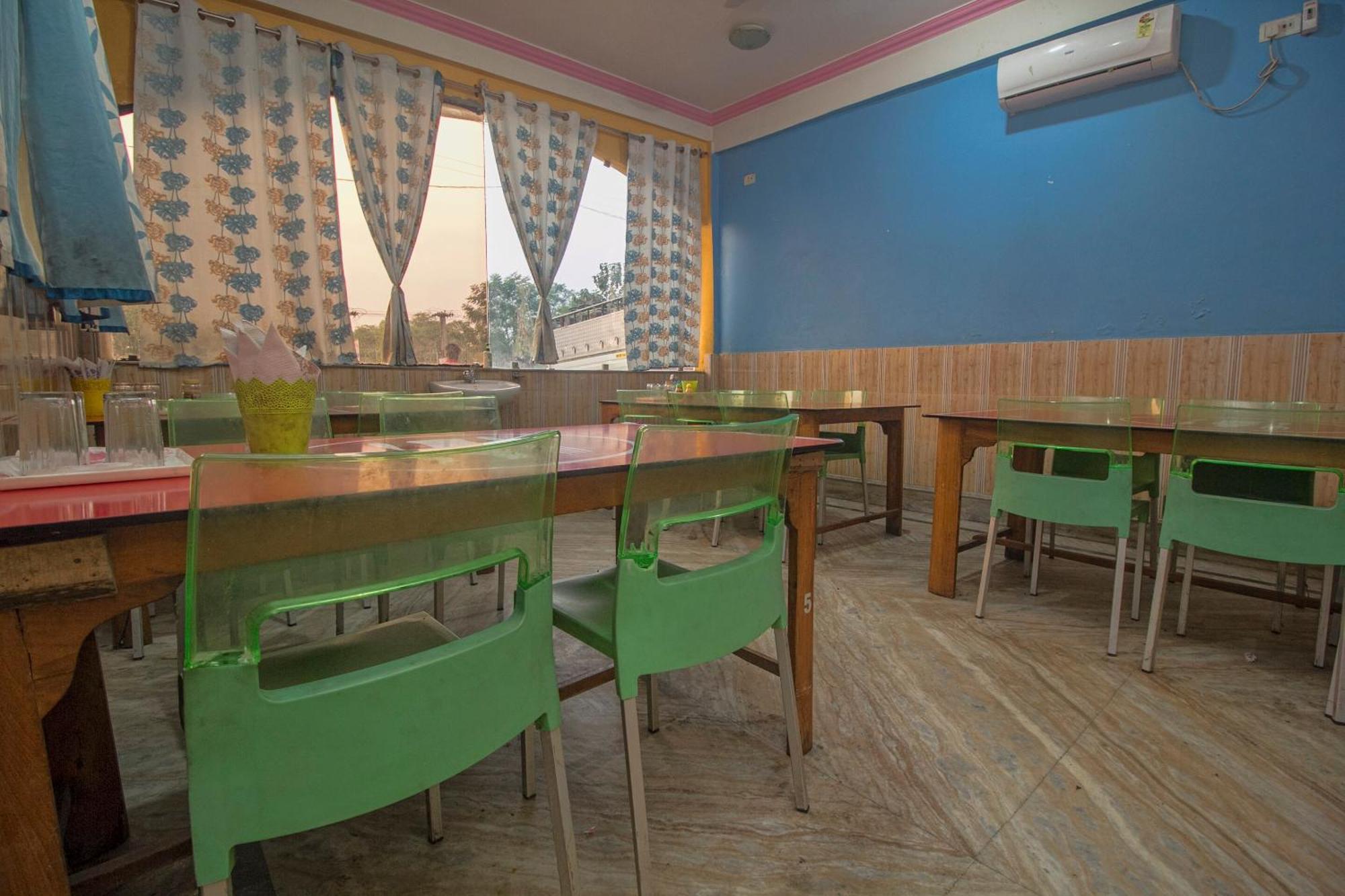 Hotel O Dooars Dhaba And Restaurant Hasimara Exterior photo